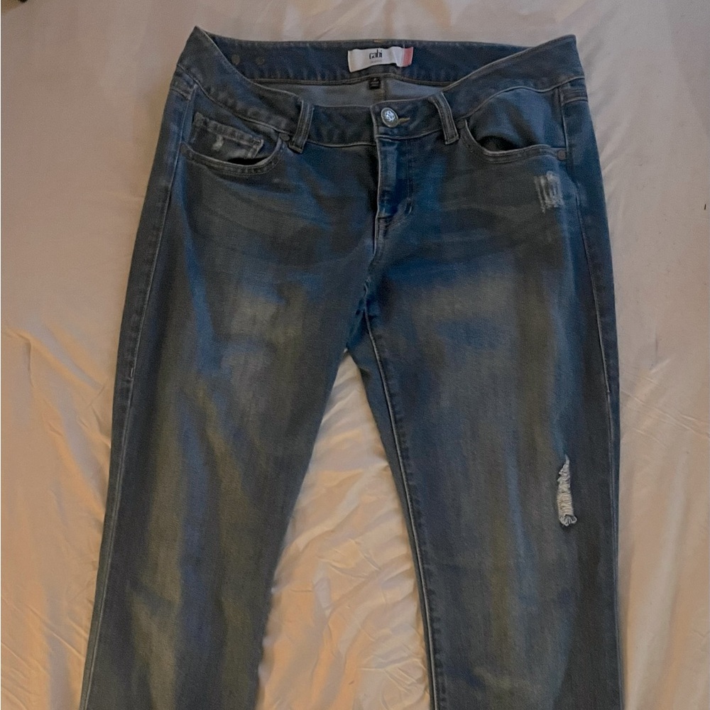 Cabi size 6 straight leg jeans.